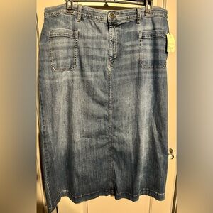 St. John’s Bay Size 22W Blue Denim Maxi Skirt NWT
